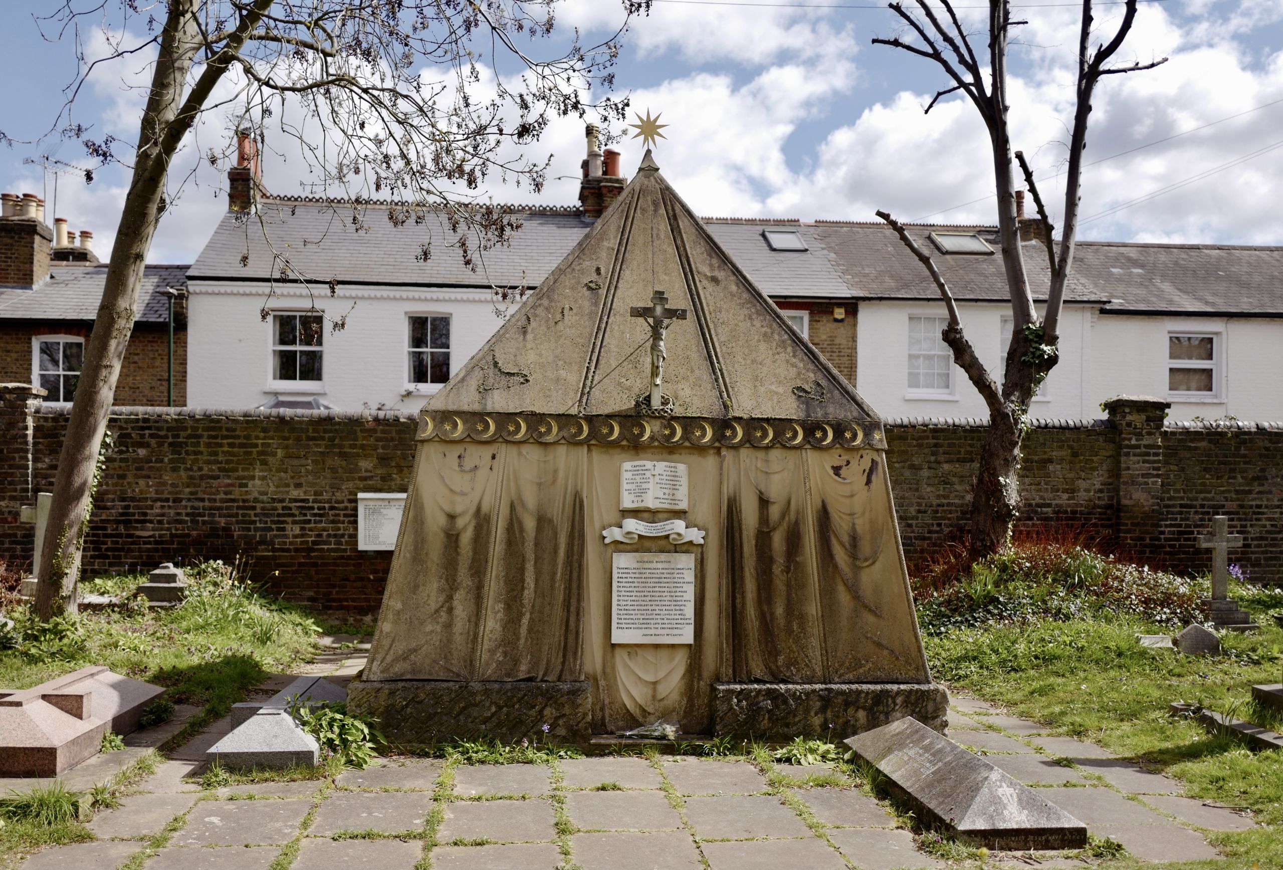 A 2021 picture of the Mortlake mausoleum 