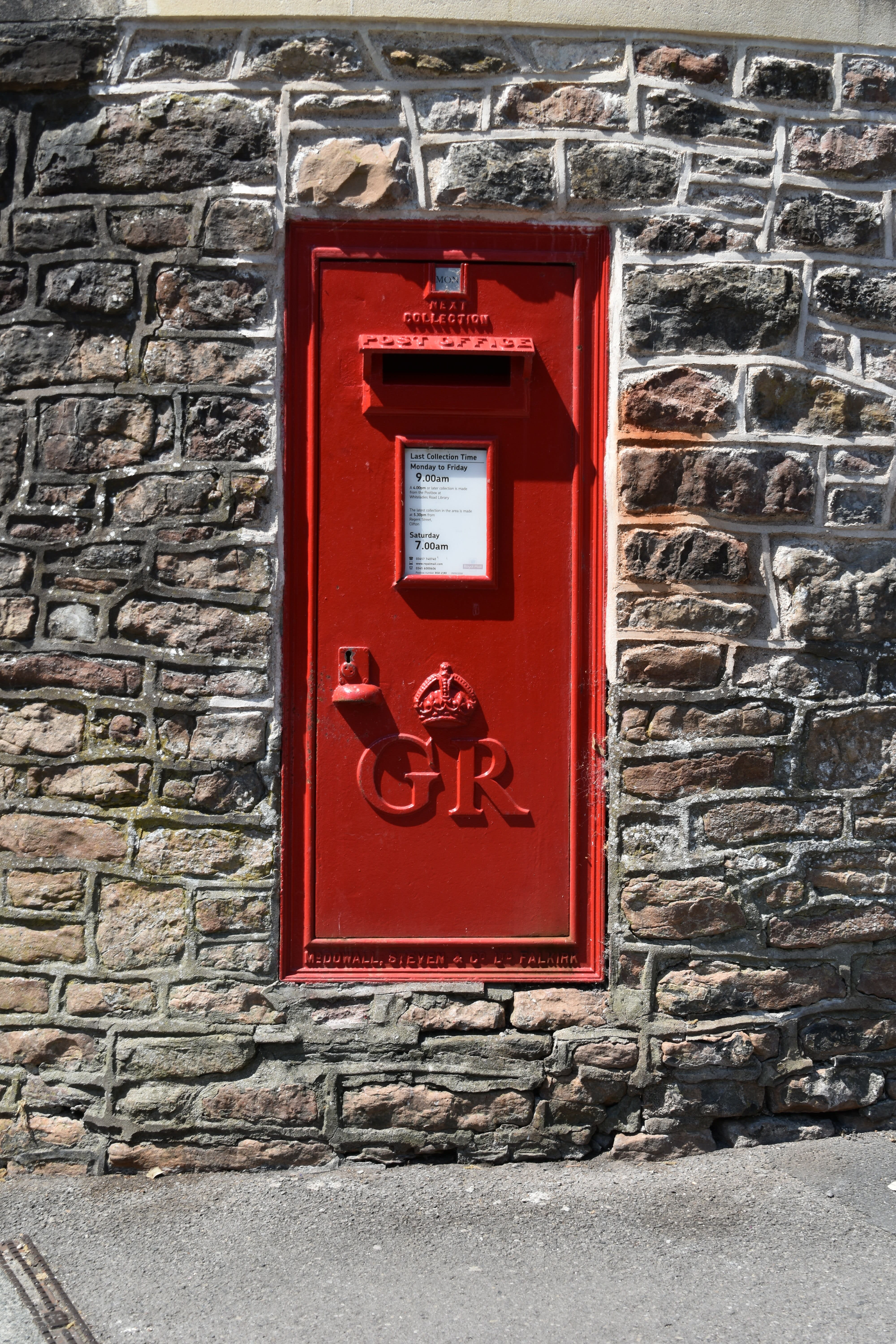 picture of a post box