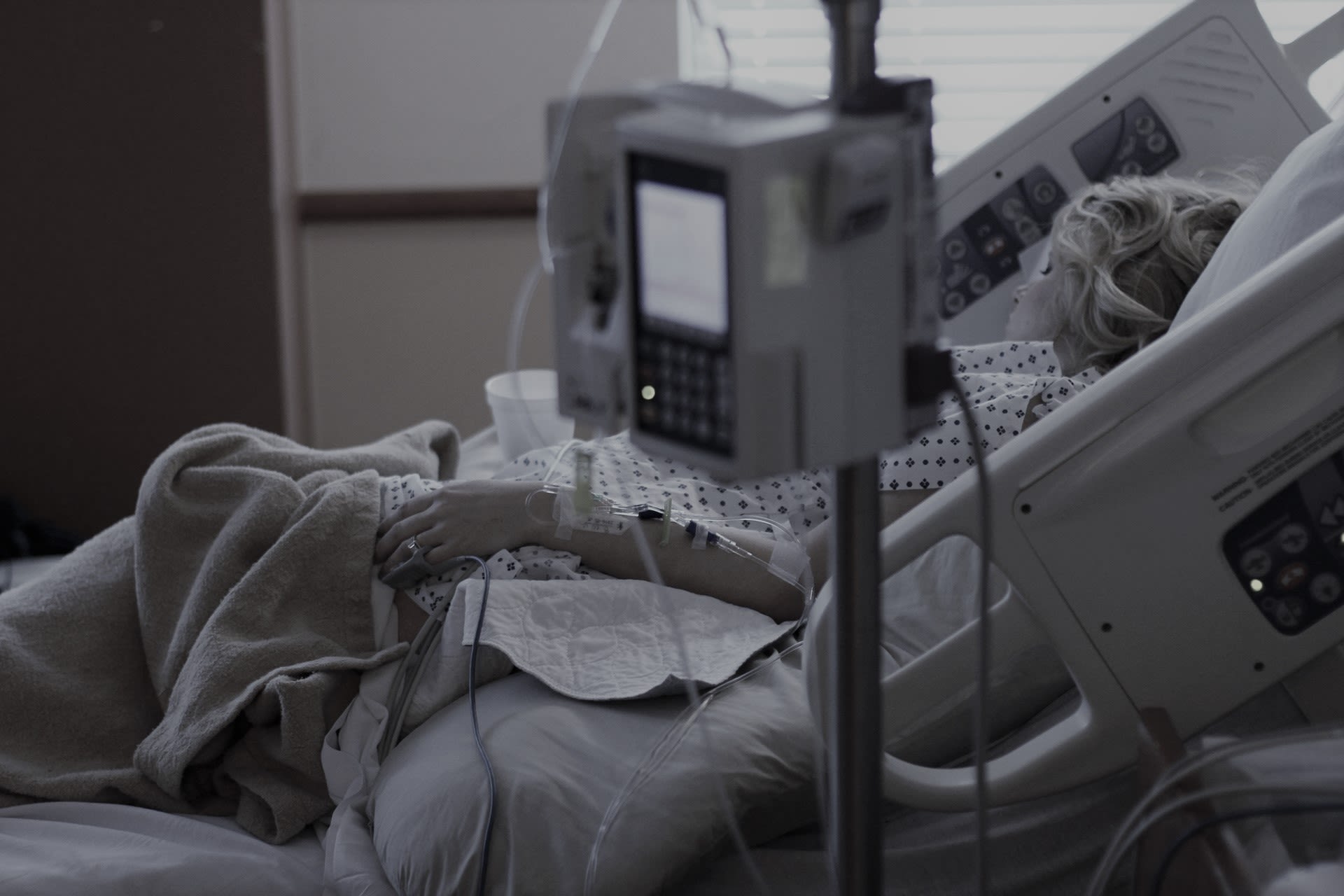 woman in hospital bed