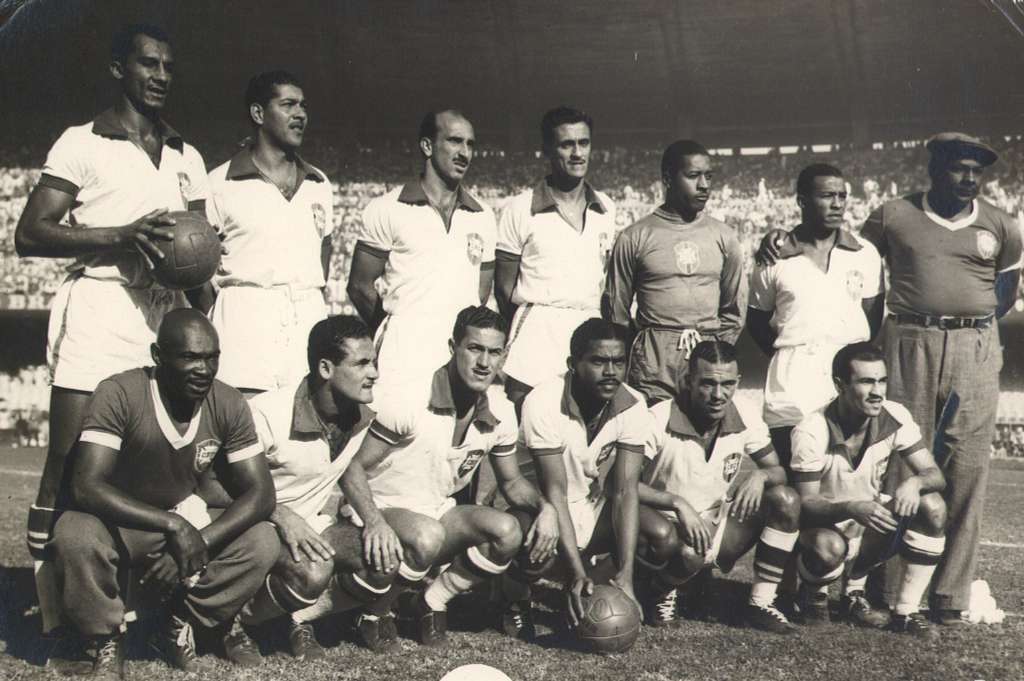 The 1950 Brazilian World Cup winning team posing for photo before a match