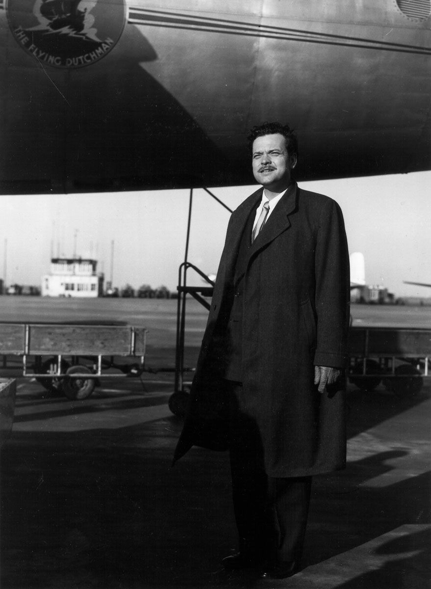 Hollywood’s ‘boy wonder’ Orson Welles by an aeroplane