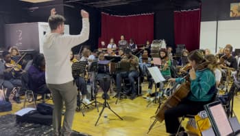 Matthew O'Keeffe conducting the BCO in rehearsal at St Matthew's Church, Brixton. (Picture credit: Charlotte Wilson)